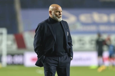 SKANDAL U HRVATSKOJ! Trener velikana VREĐAO svoje igrače: Njima Murinjo ne bi pomogao! Izdržaćemo još malo, pa sve teramo u...