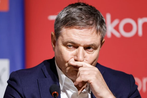 ŠOKANTNA VEST UOČI VAŽNOG DUELA U BUDIMPEŠTI: Selektor Stojković neće moći da računa na fudbalera koji je nedavno oduševio kompletnu naciju!