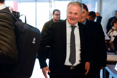 OGLASIO SE BJEKOVIĆ: "Lični interesi mi nikada nisu bili ispred kolektivnih!"