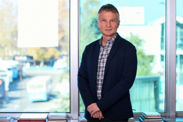 VIŠE KAMATE NA ŠTEDNJU: 3 Banka ponudila 6,5 posto kamatu na dinarsku, a 3,5 posto na euro štednju oročenu na 10 meseci