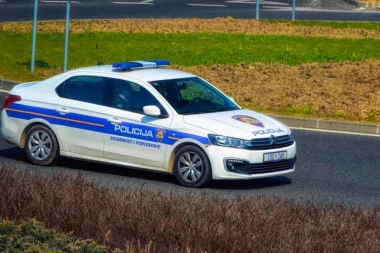 AKO PUTUJETE U HRVATSKU, DOBRO PAZITE: Policija može da vas kazni zbog ovog BIZARNOG RAZLOGA