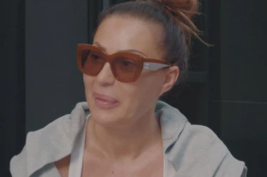 POKAZALA KO JE GLAVNI: Isplivali detalji Cecinog razgovora sa decom pred operaciju u Turskoj: "Ne odlučuju Veljko i Anastasija šta ću ja da radim"