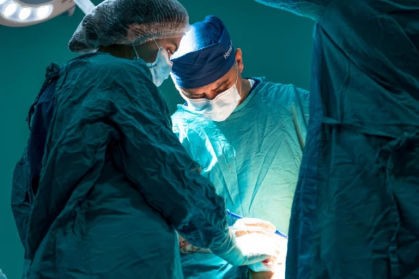 NA TRANSPLANTACIJU BUBREGA NEMA VIŠE ČEKANJA: Teški slučajevi kod dece biće lečeni u Londonu