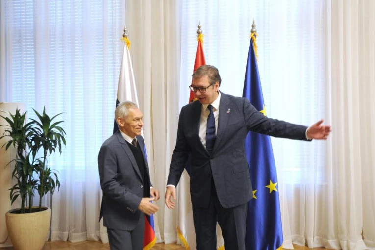 VUČIĆ SUTRA U 10 ČASOVA IMA VAŽAN RAZGOVOR! Sastaje se sa Aleksandrom Bocan-Harčenkom!