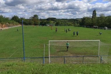 ISKRA BEZ IZNENAĐENJA U DRAČIĆU: Mladost nastavlja juriš za prvo mesto!