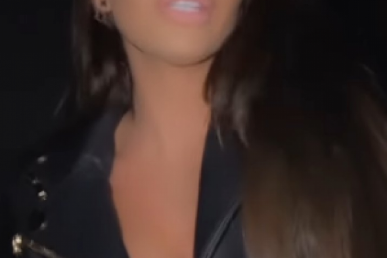 Ana Jovanović u publici na koncertu bivšeg muža