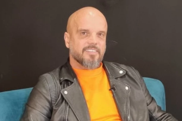 NE STIDI SE POČETAKA! Rajović ogolio dušu: Bio sam na hlebu i jogurtu, nisam imao ni za paštetu