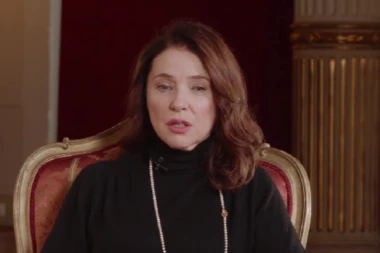 TUGA U DOMU GLUMICE, NAKON OCA I MAJKE IZGUBILA I NJU! Sanji Vejnović PREMINULA SESTRA, ona se od nje oprostila emotivnim rečima: Voljena moja sestrice! (FOTO)