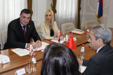 MINISTAR BASTA SA AMBASADOROM TURSKE: Razgovor sa Aksojem o investicijama u Srbiji!