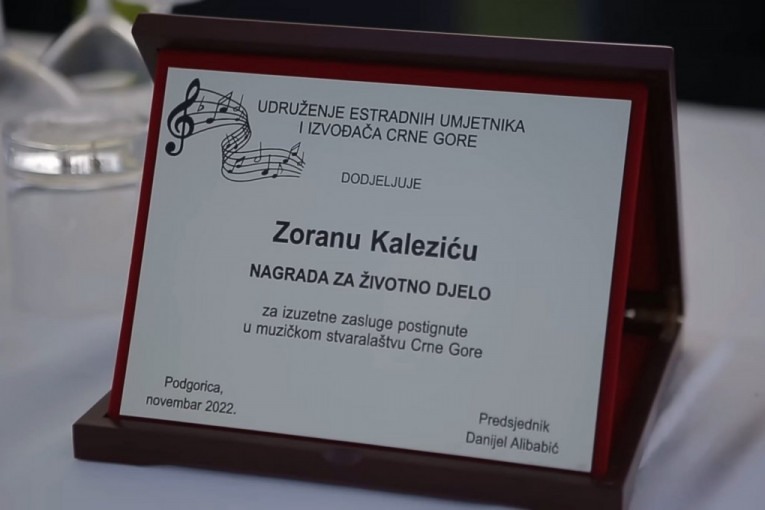 Zoran Kalezić primio nagradu za životno delo