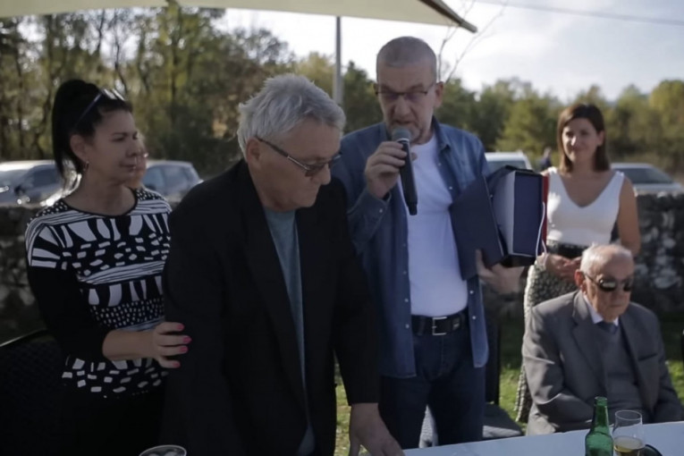 Zoran Kalezić primio nagradu za životno delo