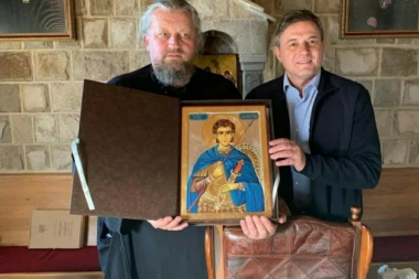 DOBIO BLAGOSLOV: Piksi posetio Ostrog pred put na Svetsko prvenstvo!