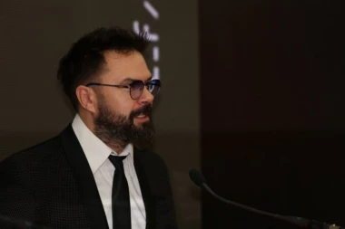 PETAR GRAŠO SKUPO PLATIO TONČIJA HULJIĆA DA MU BUDE GOST NA KONCERTU: "Čim ga moram trpiti, to je već preskupo" (VIDEO)