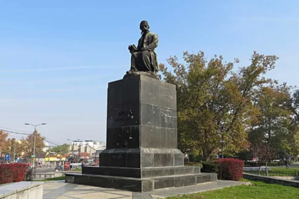 OBNOVA SIMBOLA BEOGRADA IDE NA REMONT? Ploče odvaljene i polomljene, na rekonstrukciju se i dalje ČEKA