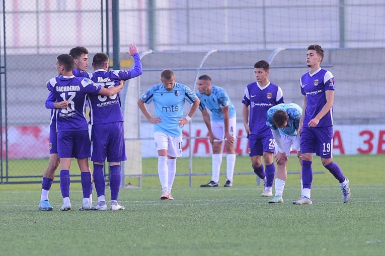 FOTO UBOD SA MARAKANE: Dve važne osobe su pratile njegovo današnje ostvarenje - Jovan Mituljikić buduća zvezda prelaznog roka! (FOTO GALERIJA)