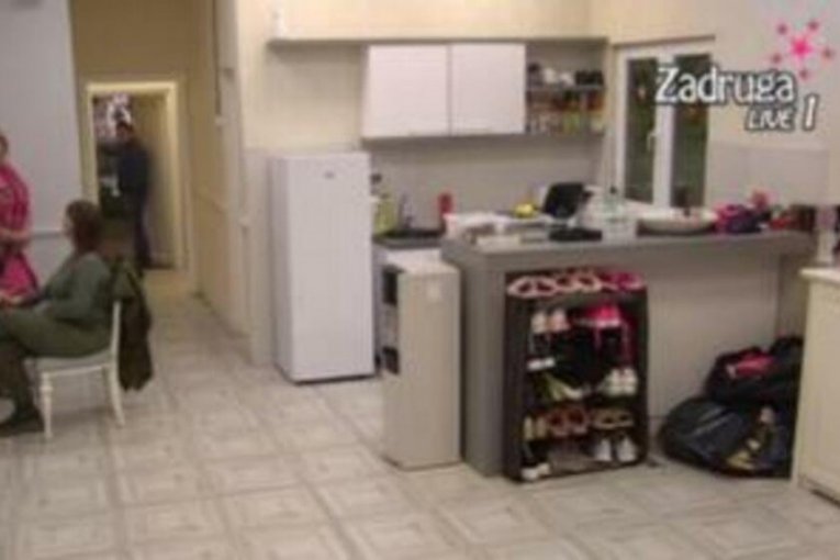 Apartman Marije Kulić i Miljane Kulić u Zadruzi