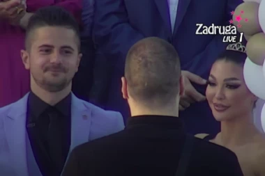 UPRAVO VENČANI! Maja i Bilal izgovorili sudbonosno "da" u Zadruzi, a Barbara Bobak im pevala pesmi za prvi ples (VIDEO)