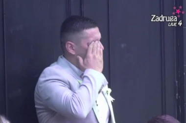 SCENA IZ ZADRUGE KOJA TERA SUZE NA OČI: Dok se Bebica rastaje sa dušom, Marija briznula u plač, a Miljanina reakcija je urnebesna! (VIDEO)