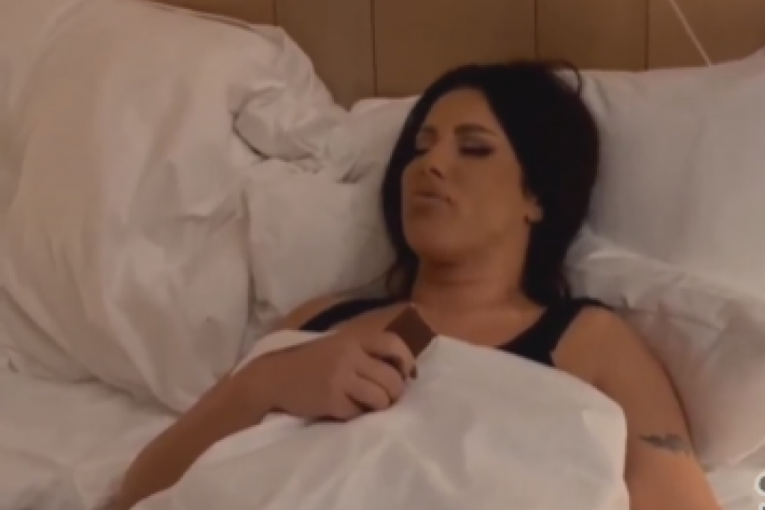 Seka Aleksić u bolnici