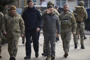 VOJSKA SPREMA USTANAK PROTIV ZELENSKOG!? Municije ima do leta! Da li je Ukrajina na ivici da se preda bez ikakvih pregovora?