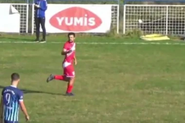 LESKOVAČKI DULE SAVIĆ: Napadač Dubočice het-trikom rešio veliki lokalni derbi! (VIDEO)