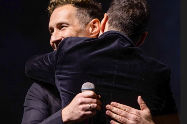 PRVO OGLAŠAVANJE BRATA PRETUČENOG PEVAČA: Saznao za kompletan haos, pa HITNO preduzeo mere!