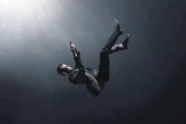 ŠTA ZNAČI KADA SANJATE DA PADATE?