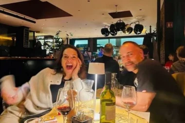 NATAŠA NINKOVIĆ U LUDOM PROVODU SA NJENIM MUŠKARCIMA: Glumica u izdanju kakvu niste videli, ovi kadrovi će vas šokirati! (FOTO)