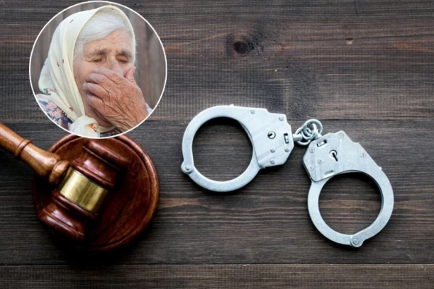 BABA KRILA ARSENAL ORUŽJA U KUĆI! Policija ostala u šoku - u domu starice pronašli sve: Od automatske puške do serije karabina!