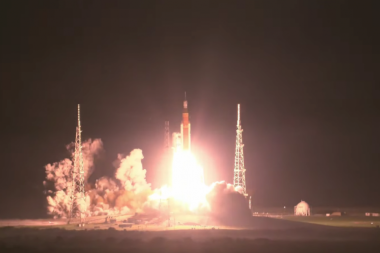 ISTORIJSKI TRENUTAK! Nasa lansirala raketu na Mesec! (VIDEO)