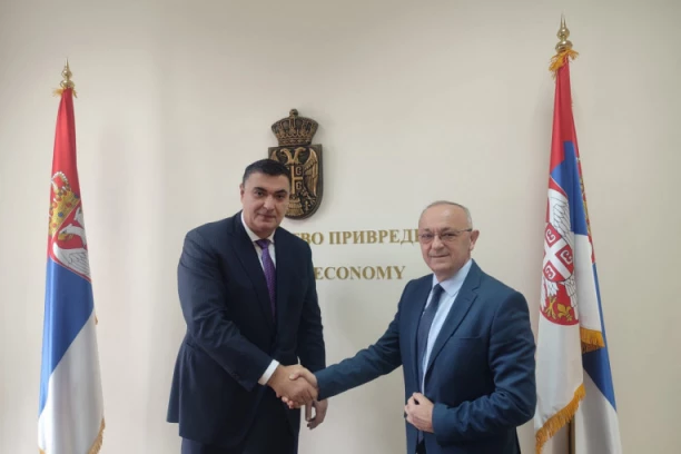 RAZGOVOR O POSLOVANJU I BUDUĆIM PLANOVIMA! Ministar Basta na sastancima sa rukovodstvom „Simpa“ i „Jumka“ (FOTO)