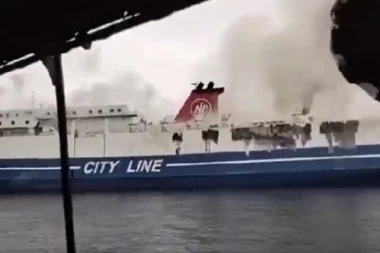 GORI PUTNIČKI TRAJEKT SA 236 PUTNIKA i 35 ČLANOVA POSADE! Pogledajte dramatičnu akciju spasavanja ljudi! (VIDEO)