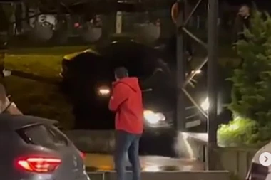 DEVOJKA POKUŠALA DA IZVRŠI SAMOUBISTVO, PA IZAZVALA NESREĆU? Detalji saobraćajke na Banovom brdu - uletela vozilom u prolaznike (VIDEO)