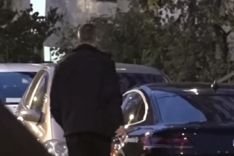 Ana Nikolić maltretira vozača