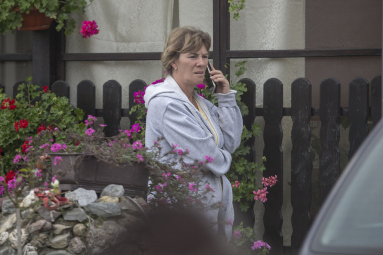 Komšinica  Nenada Macanovića Bebice