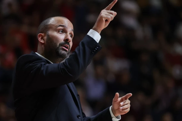 ZBOG PASOŠA NIJE IGRAO U "PIONIRU": Parker otkrio ŠOKANTAN RAZLOG izostanka jednog od najboljih igrača!