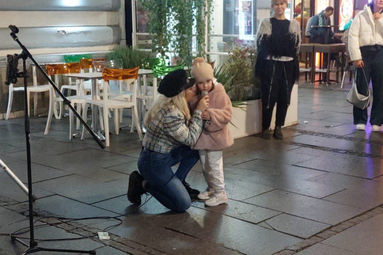 Jovana Jeremić i ćerka Lea