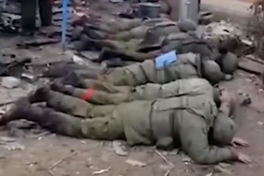 Ukrajinski zvaničnici nikada nisu tvrdili da su ruski vojnici u Makajevki stradali od mine