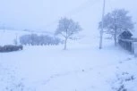 DRAMA NA DURMITORU: Turisti zarobljeni u snežnim nanosima, vatrogasci evakuisali četiri osobe