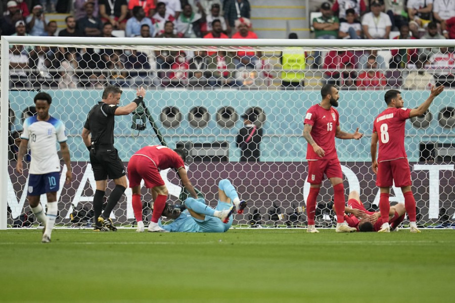 Povreda golmana Irana protiv Engleske