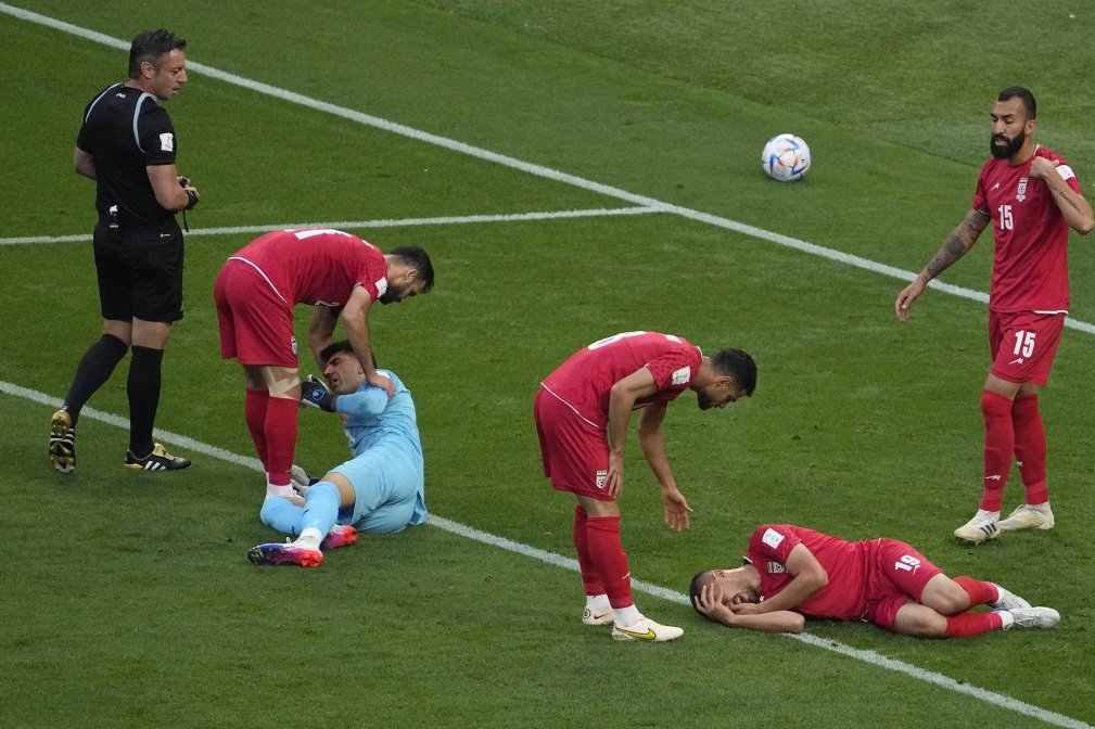 Povreda golmana Irana protiv Engleske