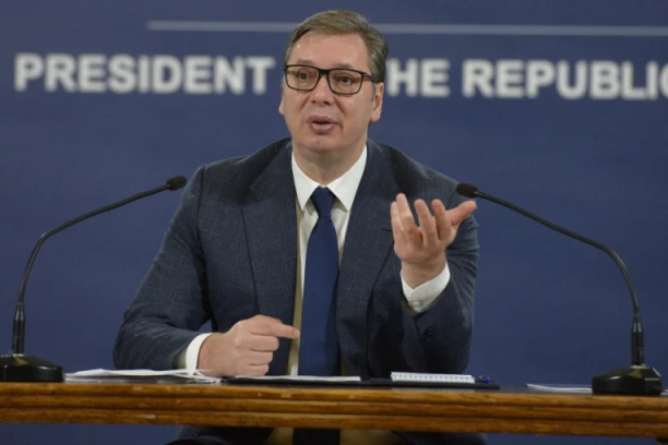 SRPSKI NAROD IZA SEBE IMA SVOJU DRŽAVU! Vučić: Srbija će biti posvećena očuvanju mira! (VIDEO)