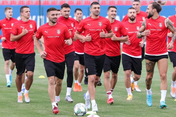 U ČETVRTAK JE FINALE! Vezista "Orlova" jasan: Ispred zgrade sam SANJAO O BRAZILU! (VIDEO)