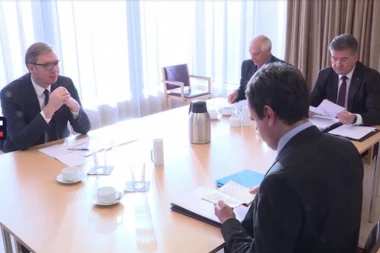 VAŽNO DA SE ODRŽI SASTANAK VUČIĆA I KURTIJA: Oglasio se šef delegacije EU u Srbiji