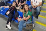 REPUBLIKA NA STADIONU LUSAIL: Vrela Meksikanka Amerika šalje pozdrav našim čitaocima i celoj Srbiji (VIDEO)