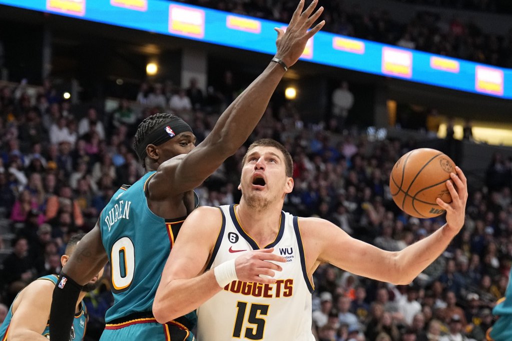 Detalj sa meča Denver - Detroit