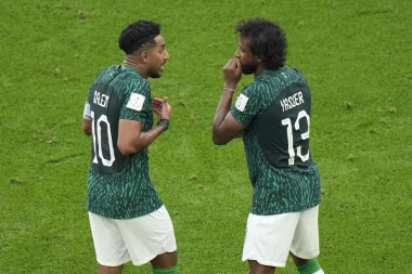 A OD PRINCA, AUTOMOBIL: Svaki fudbaler Saudijske Arabije dobija po Rols Rojs!