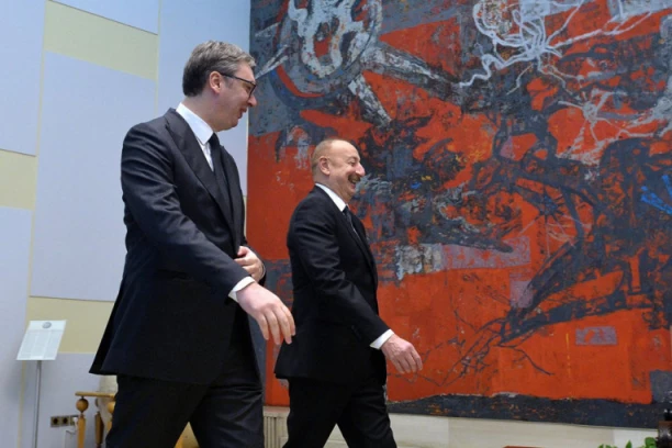 PREDSEDNIK VUČIĆ DOČEKAO ALIJEVA! Crveni tepih i počasna garda za predsednika Azerbejdžana!