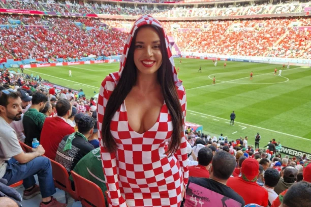 SADA SVIMA "UPADA U OČI"! Ovako je izgledala vatrena Hrvatica pre operacija: Ivana Knol neprepoznatljiva! (FOTO)