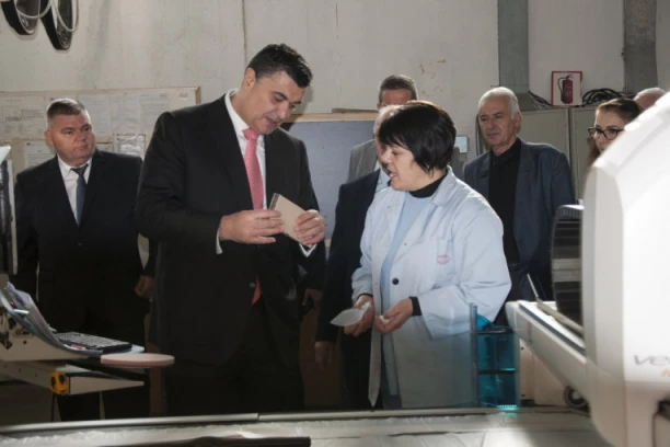MINISTAR BASTA U VRANJU: Bez motivisanih radnika nema jake domaće privrede, a bez jake domaće privrede nema jake države